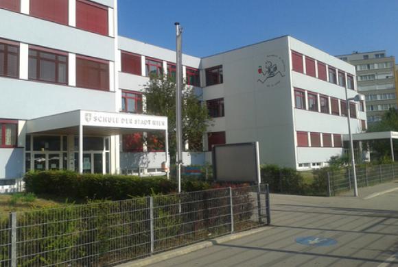 Schulgebäude GTEMS Anton Sattlergasse